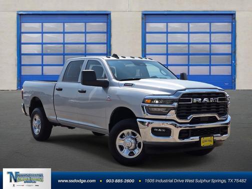 2026 RAM 2500 Tradesman Crew Cab 4x4 6'4' Box