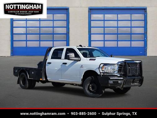 2024 RAM 3500 Tradesman Crew Cab 4x4 8' Box