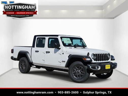 Bright White Clearcoat 2026 Jeep Gladiator Sport