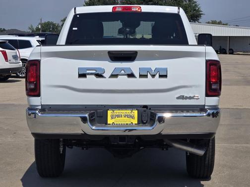 2026 RAM 2500 Tradesman Crew Cab 4x4 6'4' Box