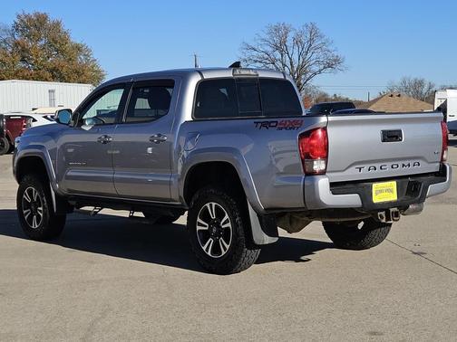 2017 Toyota Tacoma TRD Sport