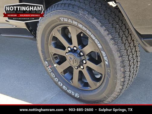 Diamond Black Crystal Pearlcoat 2026 RAM 2500 Lone Star Crew Cab 4x4 6'4' Box