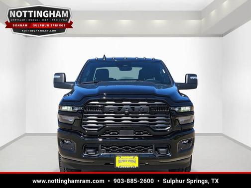 Diamond Black Crystal Pearlcoat 2026 RAM 2500 Lone Star Crew Cab 4x4 6'4' Box
