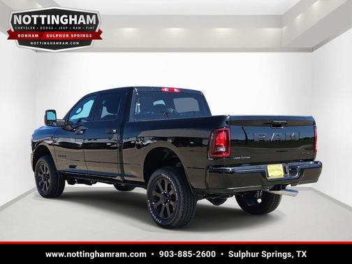 Diamond Black Crystal Pearlcoat 2026 RAM 2500 Lone Star Crew Cab 4x4 6'4' Box