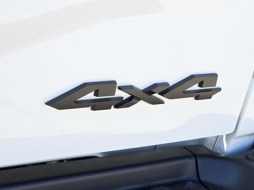 2026 RAM 2500 Tradesman Crew Cab 4x4 6'4' Box