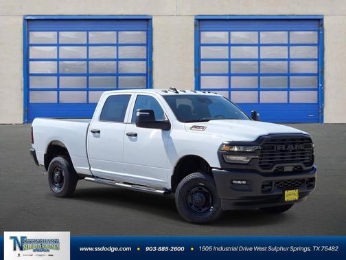 2026 RAM 2500 Tradesman Crew Cab 4x4 6'4' Box