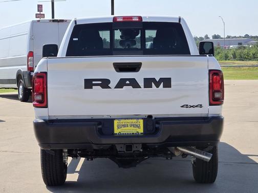 2026 RAM 2500 Tradesman Crew Cab 4x4 6'4' Box