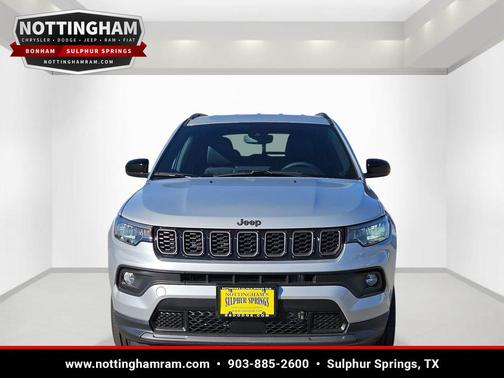 Silver Zynith Metallic Clearcoat 2026 Jeep Compass Latitude