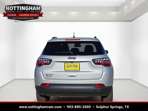Silver Zynith Metallic Clearcoat 2026 Jeep Compass Latitude