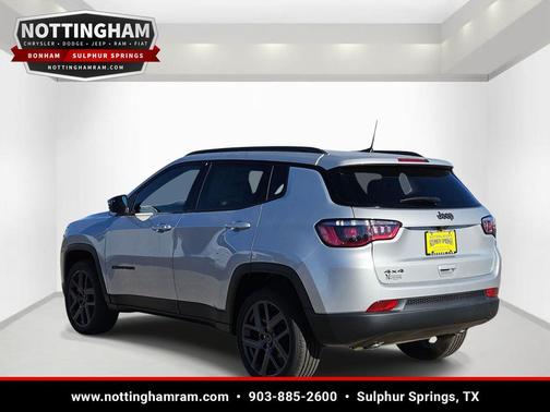 Silver Zynith Metallic Clearcoat 2026 Jeep Compass Latitude