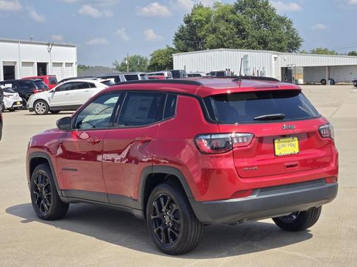 2025 Jeep Compass Latitude