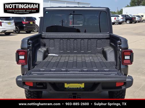 2025 Jeep Gladiator Willys