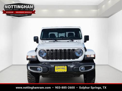 Bright White Clearcoat 2026 Jeep Gladiator Texas Trail 4x4