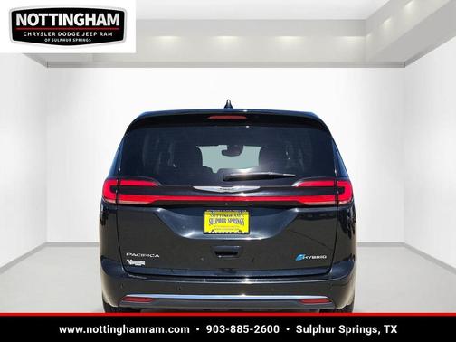 Brilliant Black Crystal Pearlcoat 2023 Chrysler Pacifica Hybrid Touring L