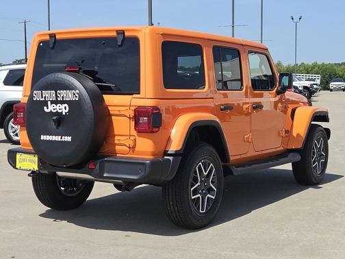 2025 Jeep Wrangler 4-Door Sahara 4x4