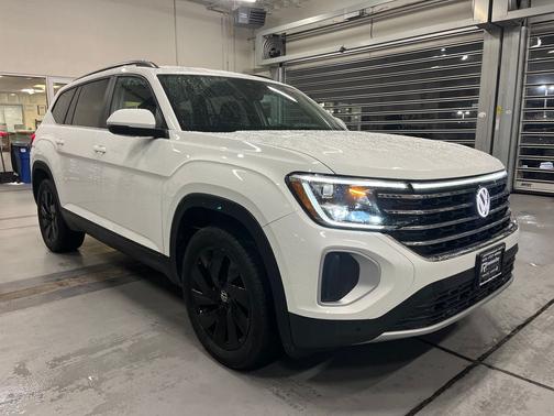 2024 Volkswagen Atlas 2.0T SE