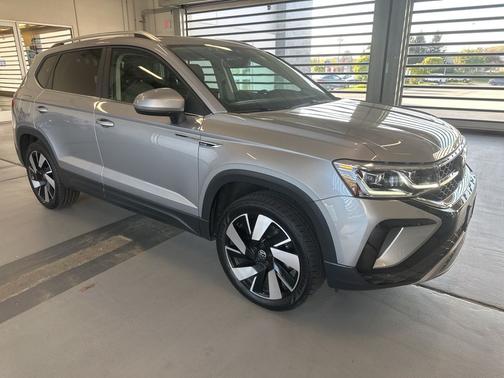 2024 Volkswagen Taos 1.5T SEL