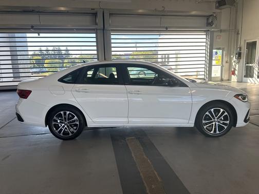 2025 Volkswagen Jetta 1.5T Sport