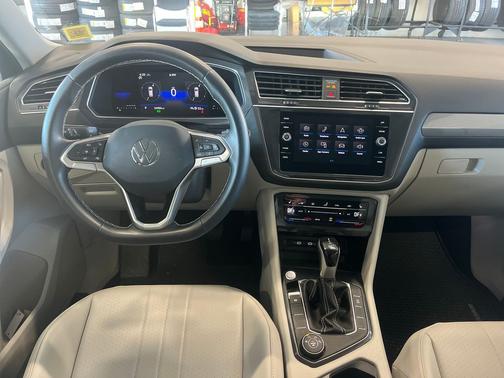 2023 Volkswagen Tiguan 2.0T SE