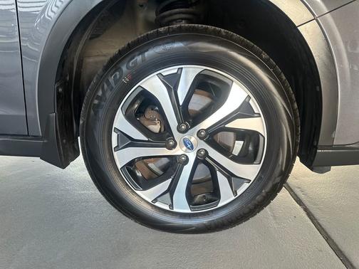 2022 Subaru Outback Touring