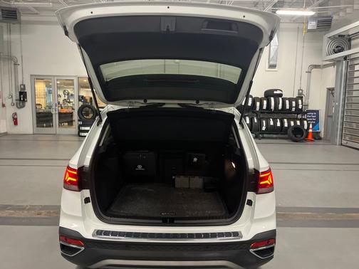 2023 Volkswagen Taos 1.5T SEL