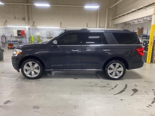 2024 Ford Expedition PLATINUM