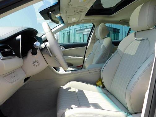 2026 Genesis G70 2.5T RWD Prestige