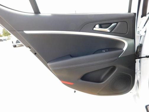 2026 Genesis G70 2.5T RWD