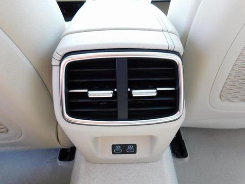 2026 Genesis G70 2.5T RWD Prestige