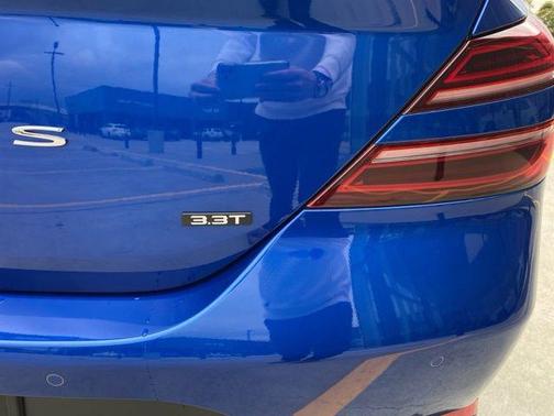 2025 Genesis G70 3.3T RWD Sport Advanced