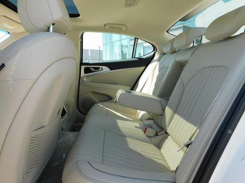 2026 Genesis G70 2.5T RWD Prestige