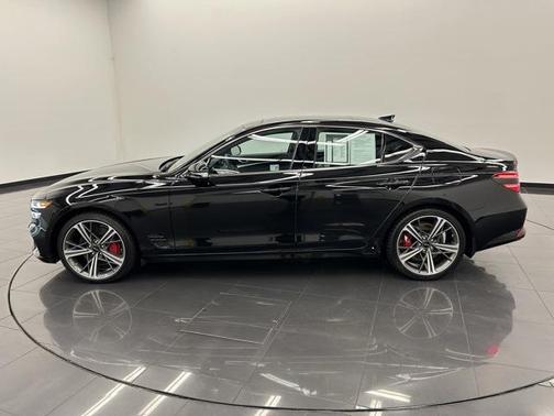 2025 Genesis G70 3.3T RWD Sport Advanced