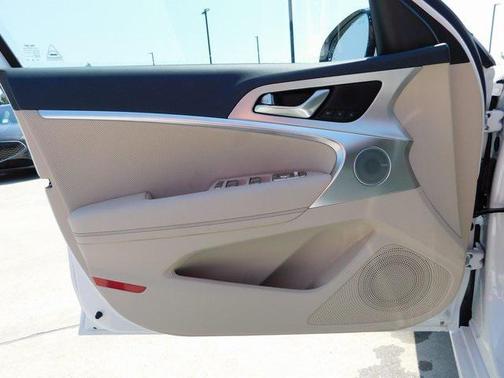 2026 Genesis G70 2.5T RWD Prestige