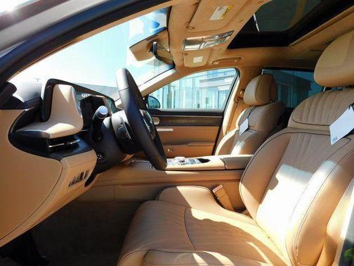 2026 Genesis G90 e-SC