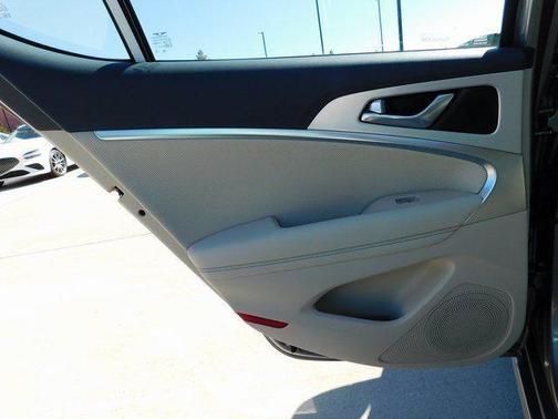 2026 Genesis G70 2.5T RWD Prestige