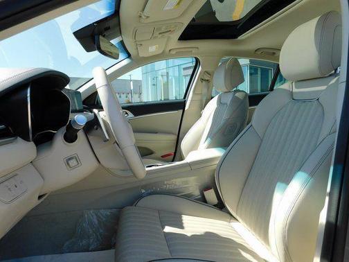 2026 Genesis G70 2.5T RWD Prestige