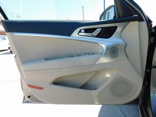 2026 Genesis G70 2.5T RWD Prestige