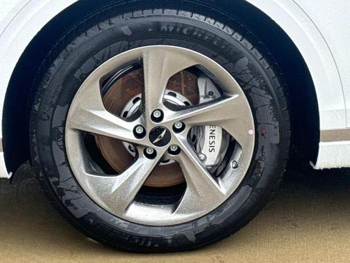 Alta White 2026 Genesis GV70 2.5T