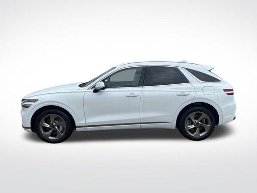 Alta White 2026 Genesis GV70 2.5T