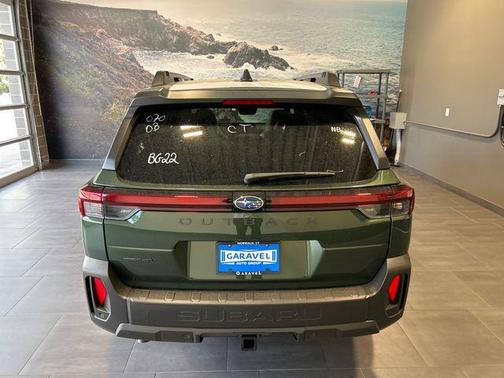 Deep Emerald Green Pearl 2026 Subaru Outback Touring