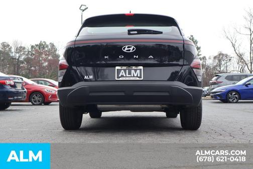 2025 Hyundai KONA SE