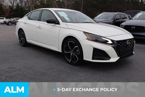 2024 Nissan Altima 2.5 SR