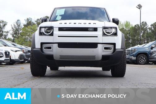 Fuji White 2023 Land Rover Defender 110 S