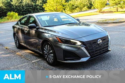 Gun Metallic 2025 Nissan Altima SV