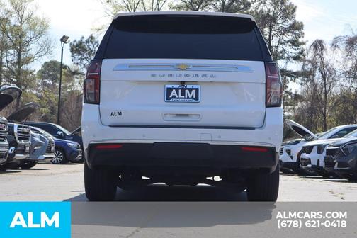 2024 Chevrolet Suburban LT