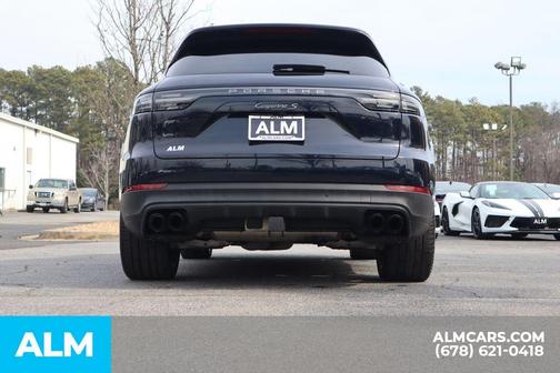 2023 Porsche Cayenne S Platinum Edition