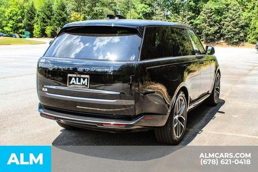 Santorini Black 2025 Land Rover Range Rover P400 SE