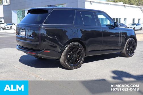 2024 Land Rover Range Rover P530 SE