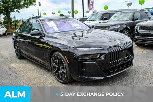 Black Sapphire Metallic 2023 BMW 740 i
