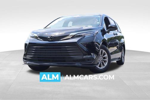 Midnight Black Metallic 2026 Toyota Sienna LE